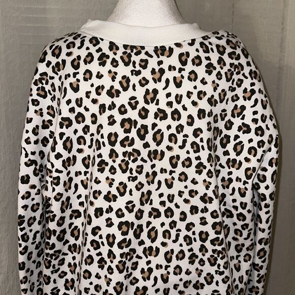 if it were me. L White Tan Black Leopard Animal Print Fleece Inner Crewneck Top - Picture 4 of 12